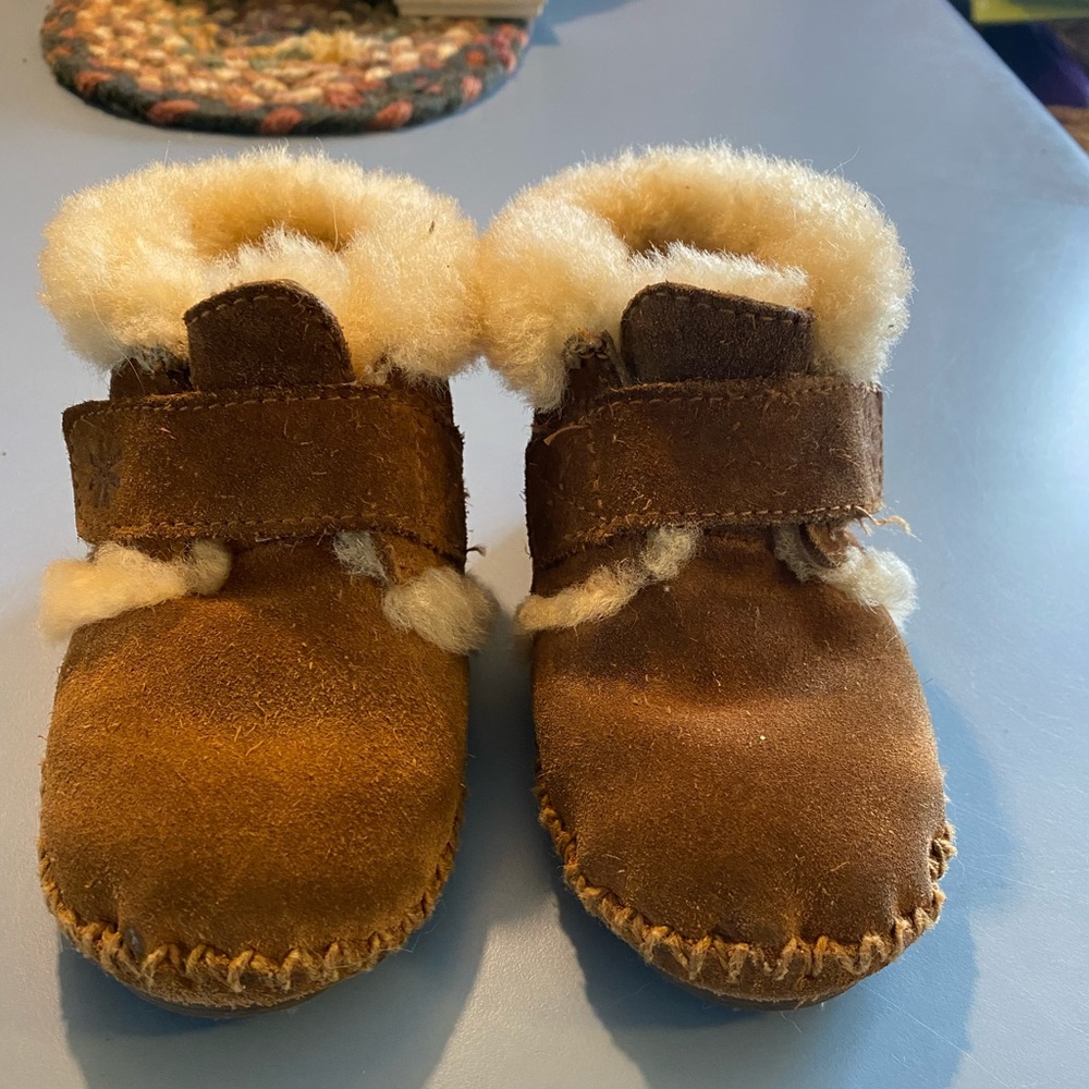 LL.Bean Sheepskin slippers
